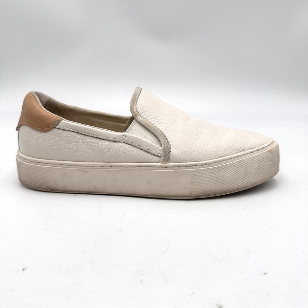 UGG women's  Cahlvan Slip On white leather sneakers - SIZE 6.5
